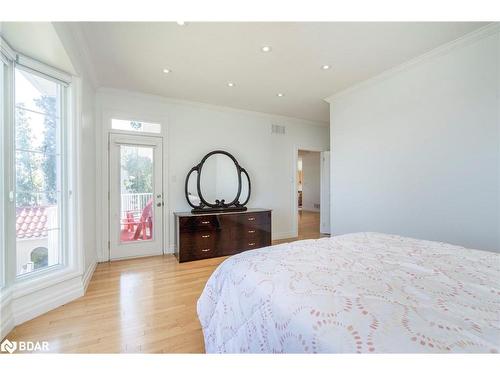 369 Aberdeen Boulevard, Midland, ON - Indoor Photo Showing Bedroom