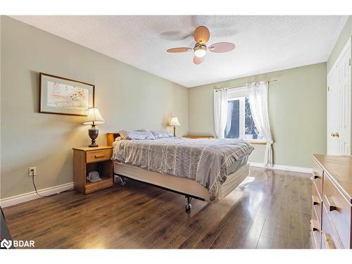 4628 10Th Line, New Tecumseth, ON - Indoor Photo Showing Bedroom