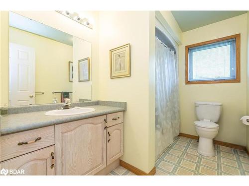 2 St James Place, Wasaga Beach, ON - Indoor Photo Showing Bathroom