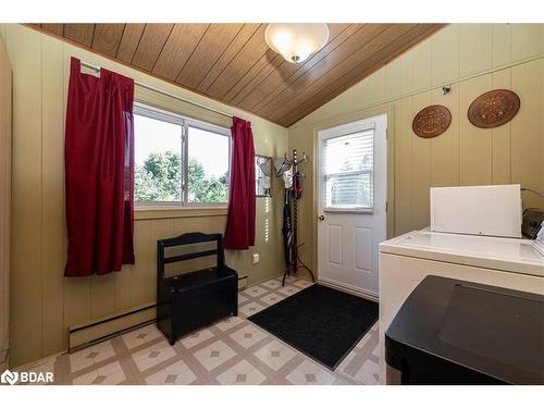 67 Lake Avenue, Brechin, ON - Indoor Photo Showing Laundry Room