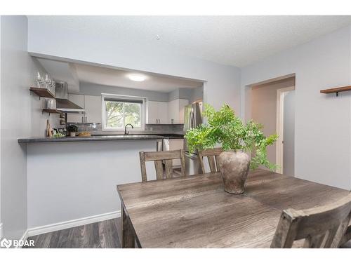 63 Elizabeth Street, Barrie, ON - Indoor Photo Showing Dining Room