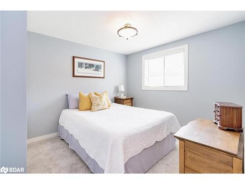 5827 7Th Line, New Tecumseth, ON - Indoor Photo Showing Bedroom