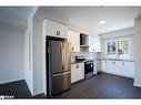 16-220 Dissette Street, Bradford, ON  - Indoor Photo Showing Kitchen With Upgraded Kitchen 