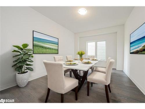 88 Village Gate Drive, Wasaga Beach, ON - Indoor Photo Showing Dining Room