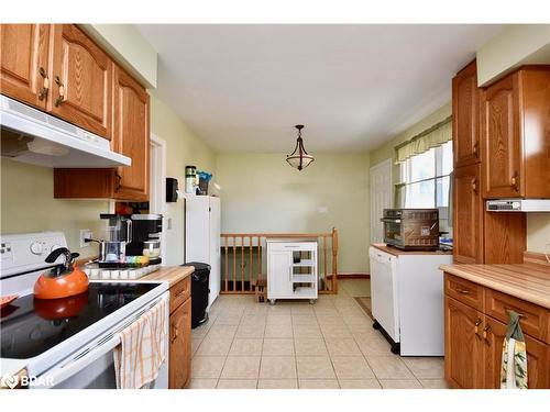 51 Glenwood Drive, Barrie, ON - Indoor Photo Showing Kitchen