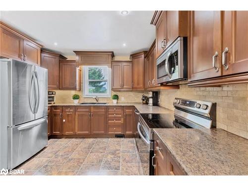 19 Addeson Street, Melancthon, ON - Indoor Photo Showing Kitchen With Stainless Steel Kitchen With Double Sink