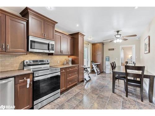 19 Addeson Street, Melancthon, ON - Indoor Photo Showing Kitchen