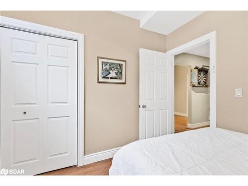 19 Addeson Street, Melancthon, ON - Indoor Photo Showing Bedroom