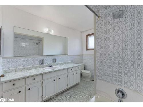 70 Saint Andrews Boulevard, Etobicoke, ON - Indoor Photo Showing Bathroom