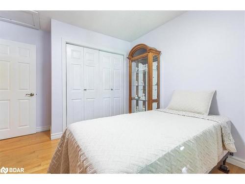 38 Lamers Rd, New Lowell, ON - Indoor Photo Showing Bedroom