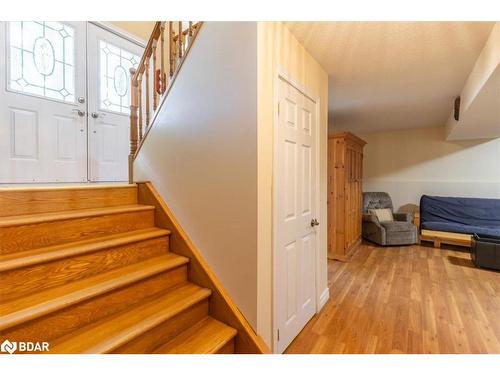 38 Lamers Rd, New Lowell, ON - Indoor Photo Showing Other Room