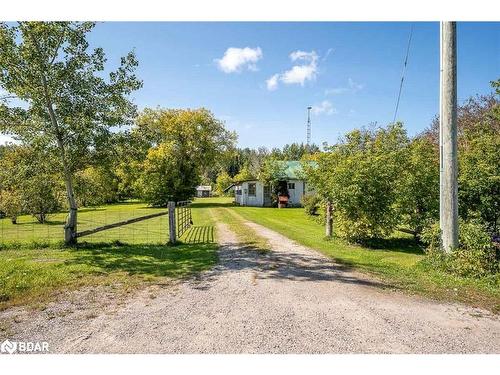 3828 George Johnston Road, Springwater, ON - Outdoor