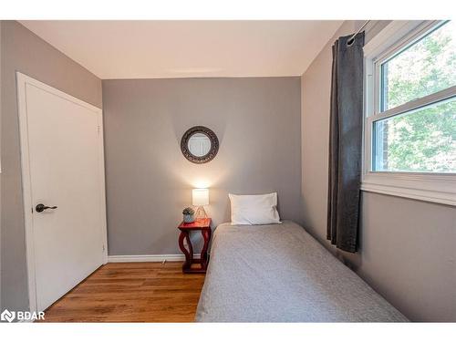 377 Fitton Street, Midland, ON - Indoor Photo Showing Bedroom