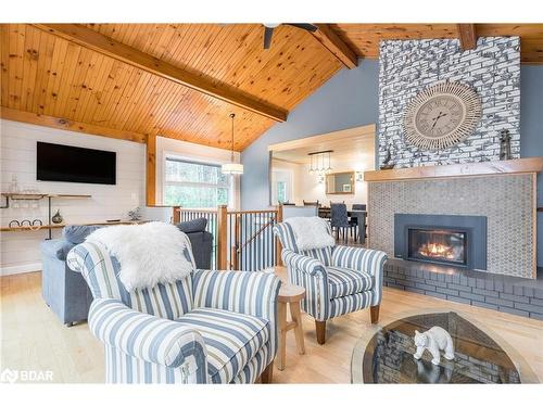 328 Cedar Avenue, Meaford, ON - Indoor Photo Showing Living Room With Fireplace