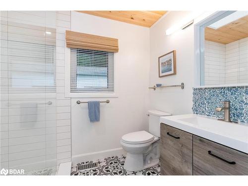 328 Cedar Avenue, Meaford, ON - Indoor Photo Showing Bathroom