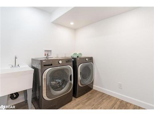 328 Cedar Avenue, Meaford, ON - Indoor Photo Showing Laundry Room