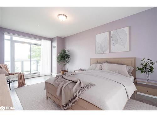 109-90 Orchard Point Road, Orillia, ON - Indoor Photo Showing Bedroom