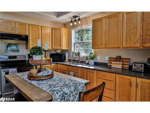 143 Julian Lake Road, Peterborough, ON - Indoor Photo Showing Kitchen With Double Sink