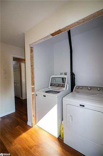 143 Julian Lake Road, Peterborough, ON - Indoor Photo Showing Laundry Room