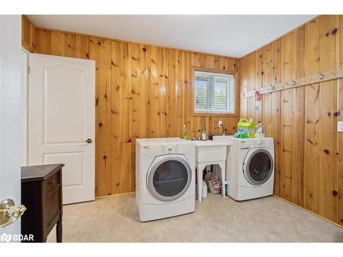 3180 Fleming Boulevard, Innisfil, ON - Indoor Photo Showing Laundry Room