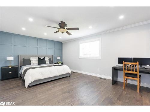 30 Connaught Lane, Barrie, ON - Indoor Photo Showing Bedroom