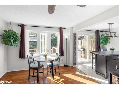 101 Wessenger Drive, Barrie, ON - Indoor Photo Showing Dining Room