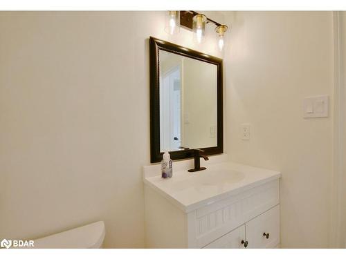 58 Brushwood Crescent, Barrie, ON - Indoor Photo Showing Bathroom