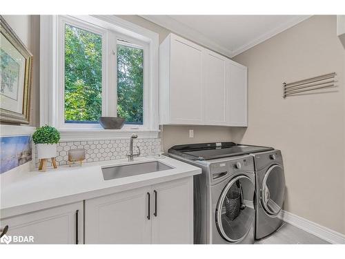 2248 Elana Drive, Severn, ON - Indoor Photo Showing Laundry Room