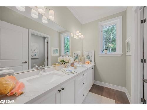 2248 Elana Drive, Severn, ON - Indoor Photo Showing Bathroom