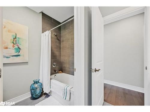 2248 Elana Drive, Severn, ON - Indoor Photo Showing Bathroom