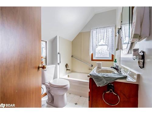 85 Mccain Street, Port Colborne, ON - Indoor Photo Showing Bathroom