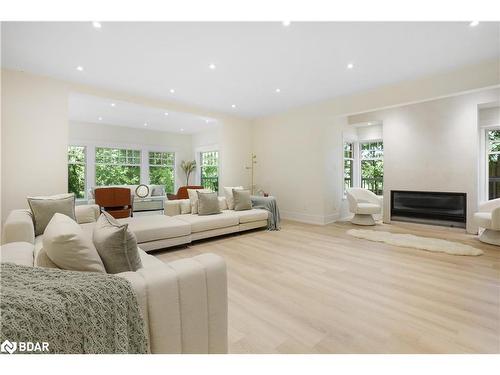 139 Mulcaster Street, Barrie, ON - Indoor Photo Showing Living Room With Fireplace