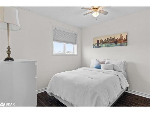 28 Charleson Drive, Barrie, ON - Indoor Photo Showing Bedroom