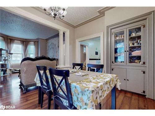 66 Parkside Drive, Barrie, ON - Indoor Photo Showing Dining Room