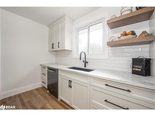 132 Switzer Street, New Lowell, ON - Indoor Photo Showing Kitchen