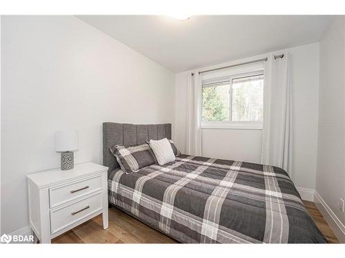 132 Switzer Street, New Lowell, ON - Indoor Photo Showing Bedroom