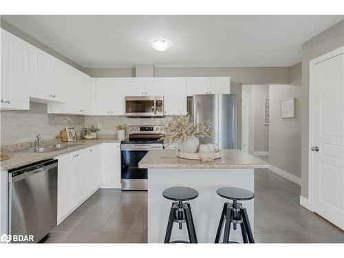 47 Little Ryans Way, Bracebridge, ON - Indoor Photo Showing Kitchen With Stainless Steel Kitchen With Double Sink With Upgraded Kitchen