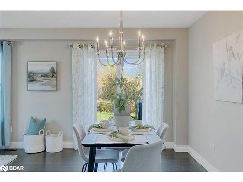 47 Little Ryans Way, Bracebridge, ON - Indoor Photo Showing Dining Room