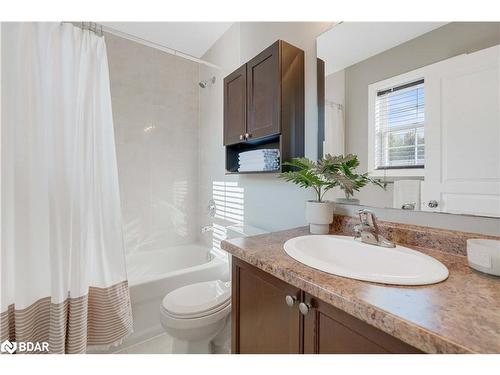 47 Little Ryans Way, Bracebridge, ON - Indoor Photo Showing Bathroom