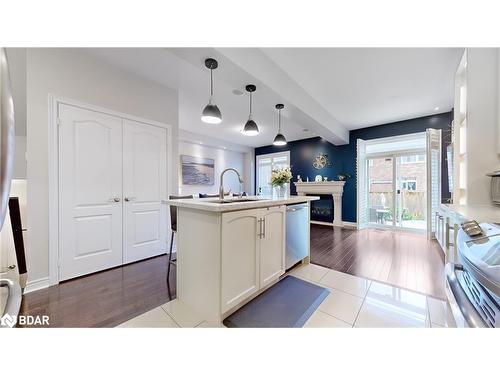 14 Kawana Road, Brampton, ON - Indoor Photo Showing Kitchen