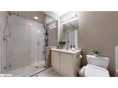 14 Kawana Road, Brampton, ON - Indoor Photo Showing Bathroom