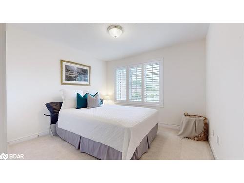 14 Kawana Road, Brampton, ON - Indoor Photo Showing Bedroom