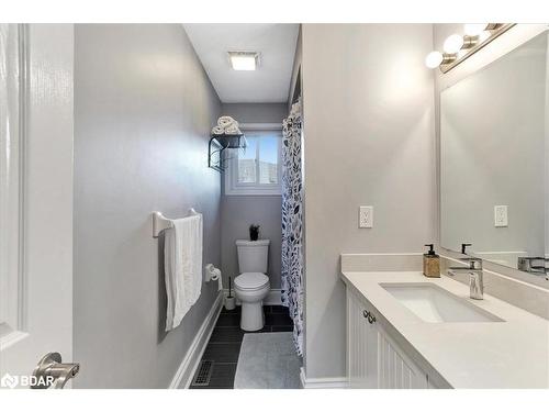 795 Rose Lane, Innisfil, ON - Indoor Photo Showing Bathroom