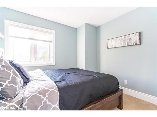 23-44 Trott Boulevard, Collingwood, ON - Indoor Photo Showing Bedroom