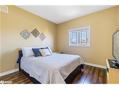 50 Dinnick Crescent, Orangeville, ON - Indoor Photo Showing Bedroom