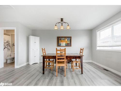 1 Pacific Avenue, Barrie, ON - Indoor Photo Showing Dining Room