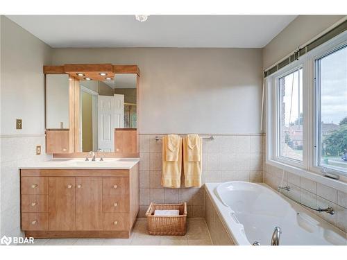 8 Appleton Trail, Brampton, ON - Indoor Photo Showing Bathroom