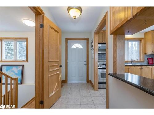 1139 River Lane, Severn Bridge, ON - Indoor Photo Showing Kitchen