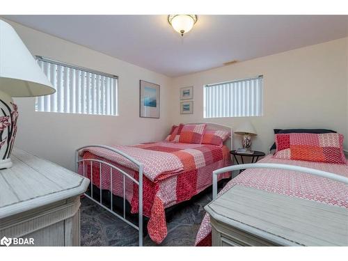 1139 River Lane, Severn Bridge, ON - Indoor Photo Showing Bedroom