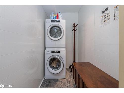 1139 River Lane, Severn Bridge, ON - Indoor Photo Showing Laundry Room